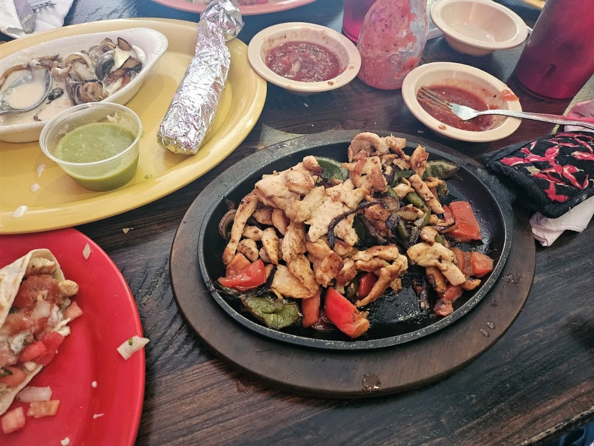 Sombreros Mexican Cantina photo 5